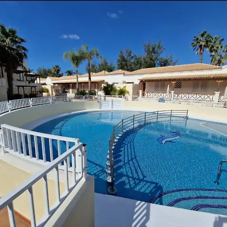 Oasis Golf House In Americas アパート